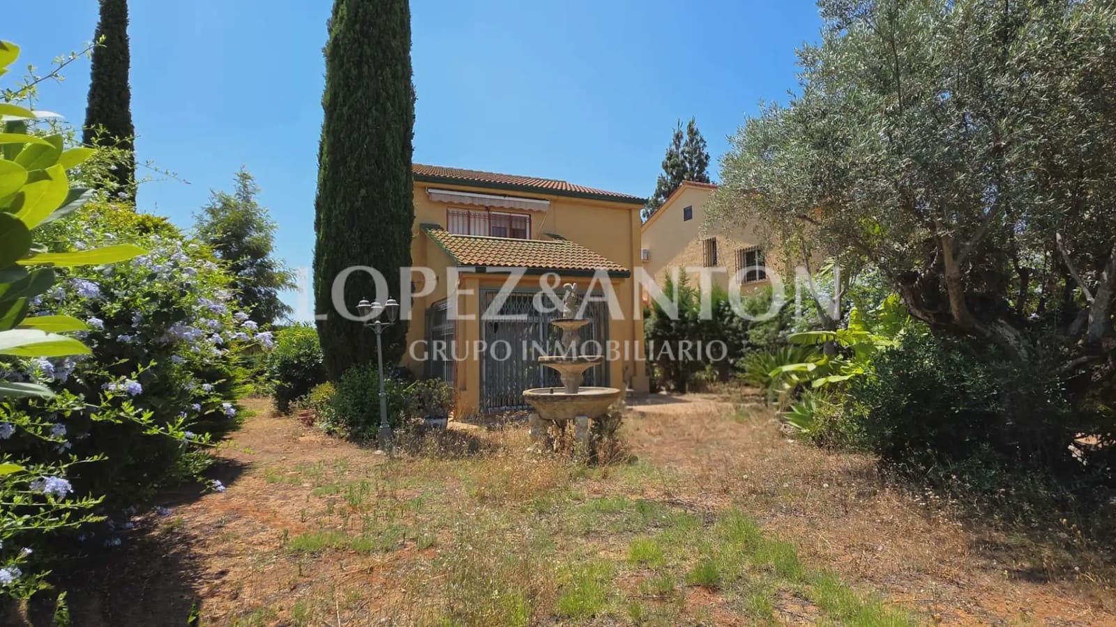 Chalet de 4 habitaciones en San Antonio de Benagéber en venta con piscina garaje - 490.000 € (Ref: 9981239)