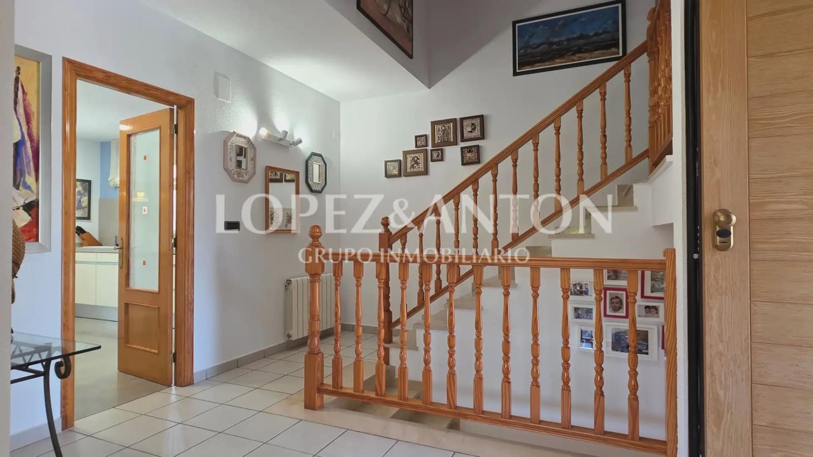 5 bedroom Villa for sale in L'Eliana with pool garage - € 700,000 (Ref: 9997641)