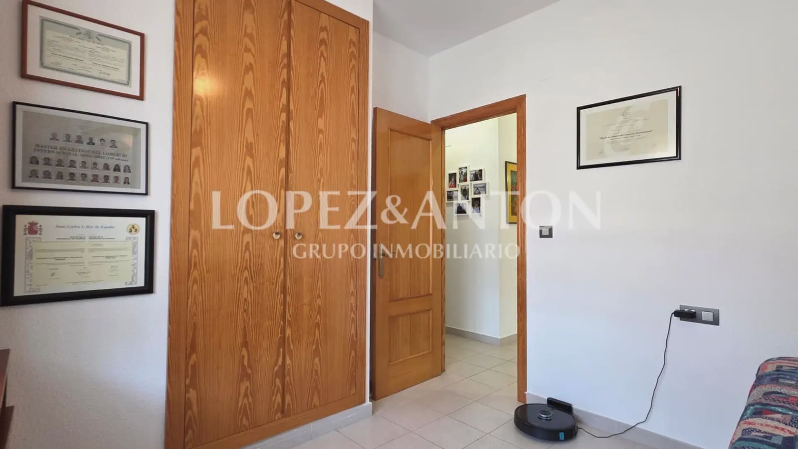 5 bedroom Villa for sale in L'Eliana with pool garage - € 700,000 (Ref: 9997641)