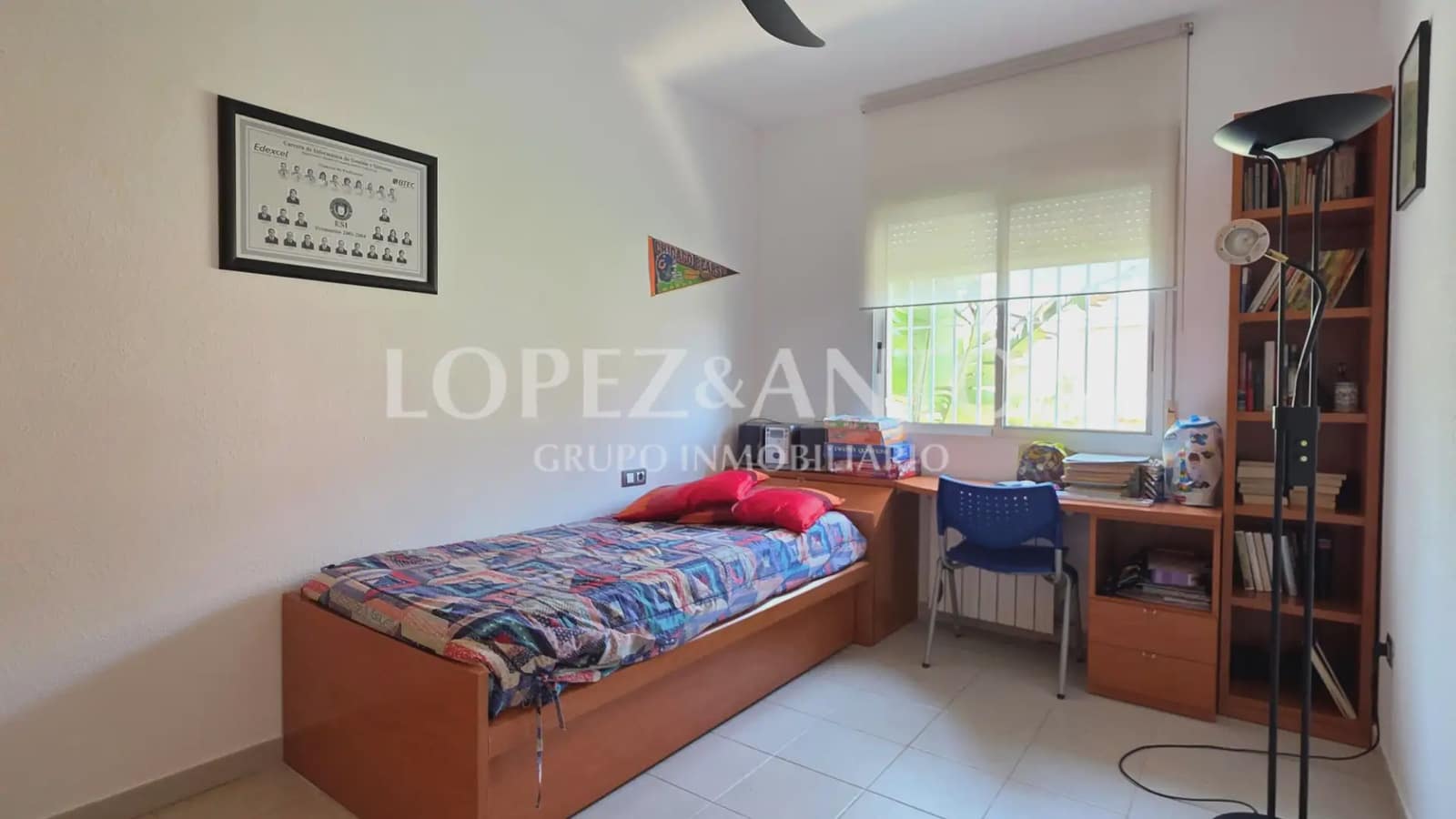 5 bedroom Villa for sale in L'Eliana with pool garage - € 700,000 (Ref: 9997641)