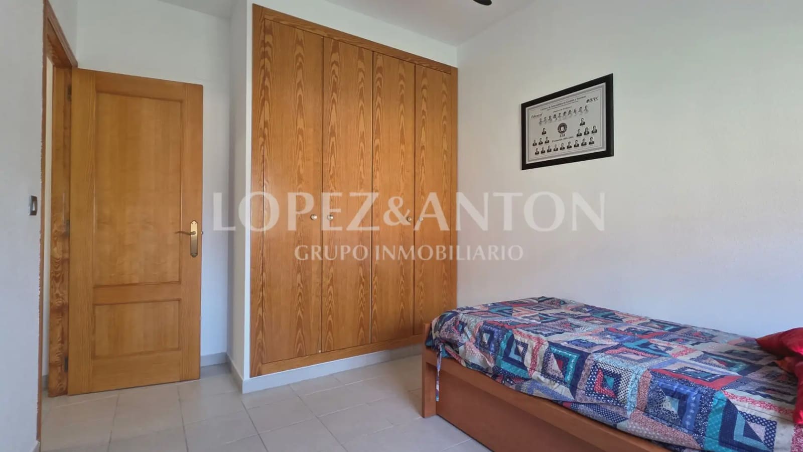 5 bedroom Villa for sale in L'Eliana with pool garage - € 700,000 (Ref: 9997641)