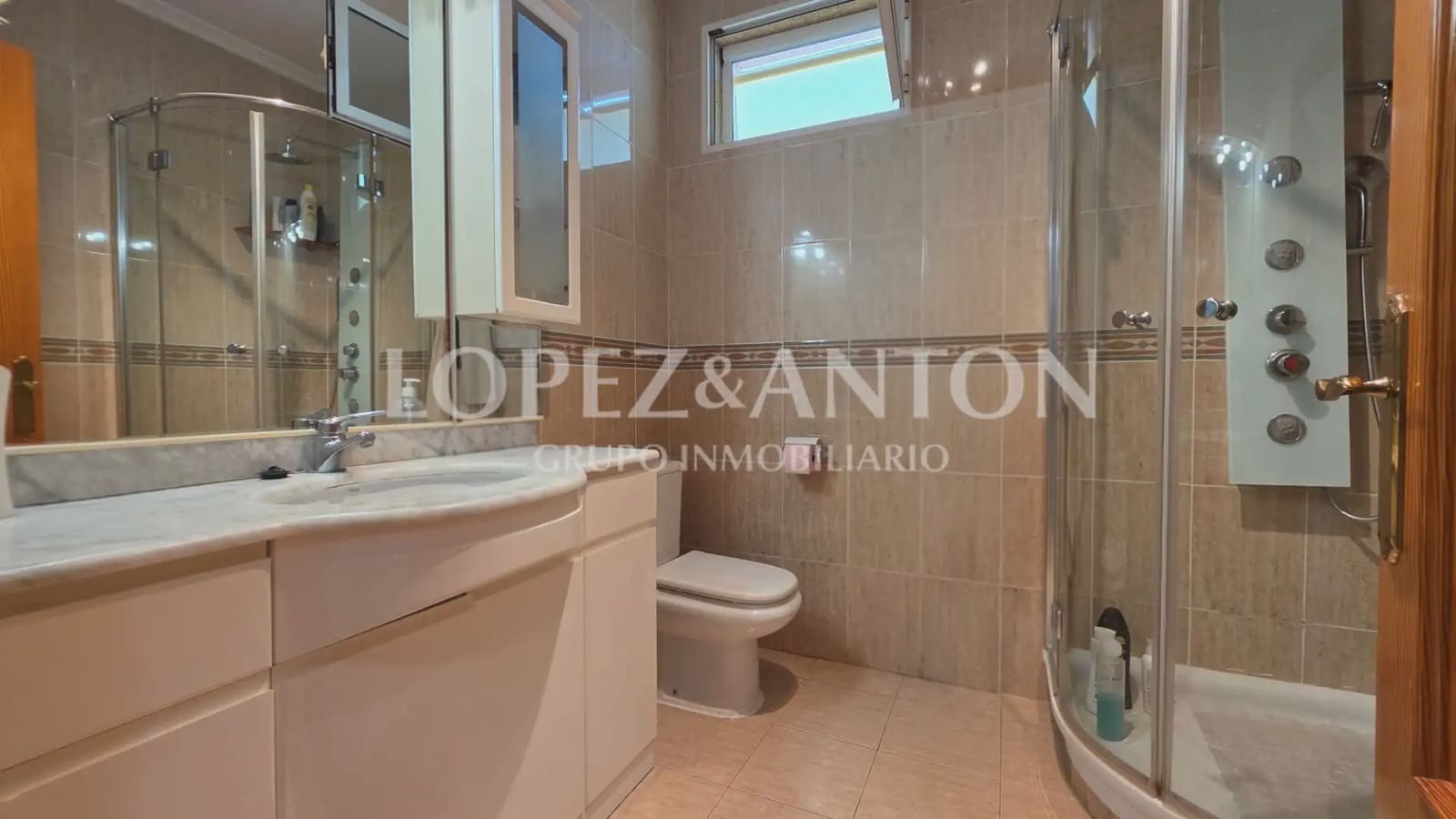 5 bedroom Villa for sale in L'Eliana with pool garage - € 700,000 (Ref: 9997641)