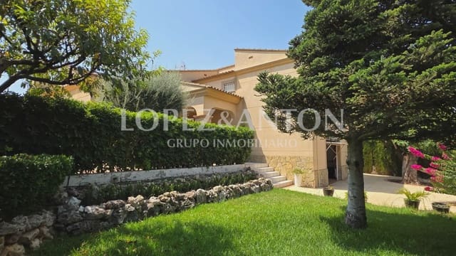 5 bedroom Villa for sale in L'Eliana with pool garage - € 700,000 (Ref: 9997641)