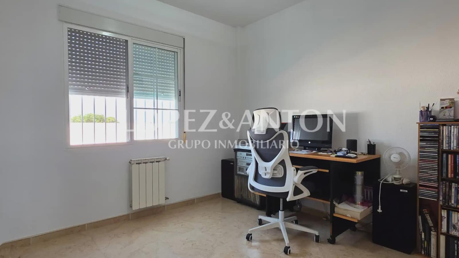 5 sypialnia Dom blizniak na sprzedaż w L'Eliana z basenem garażem - 550 000 € (Ref: 9997842)