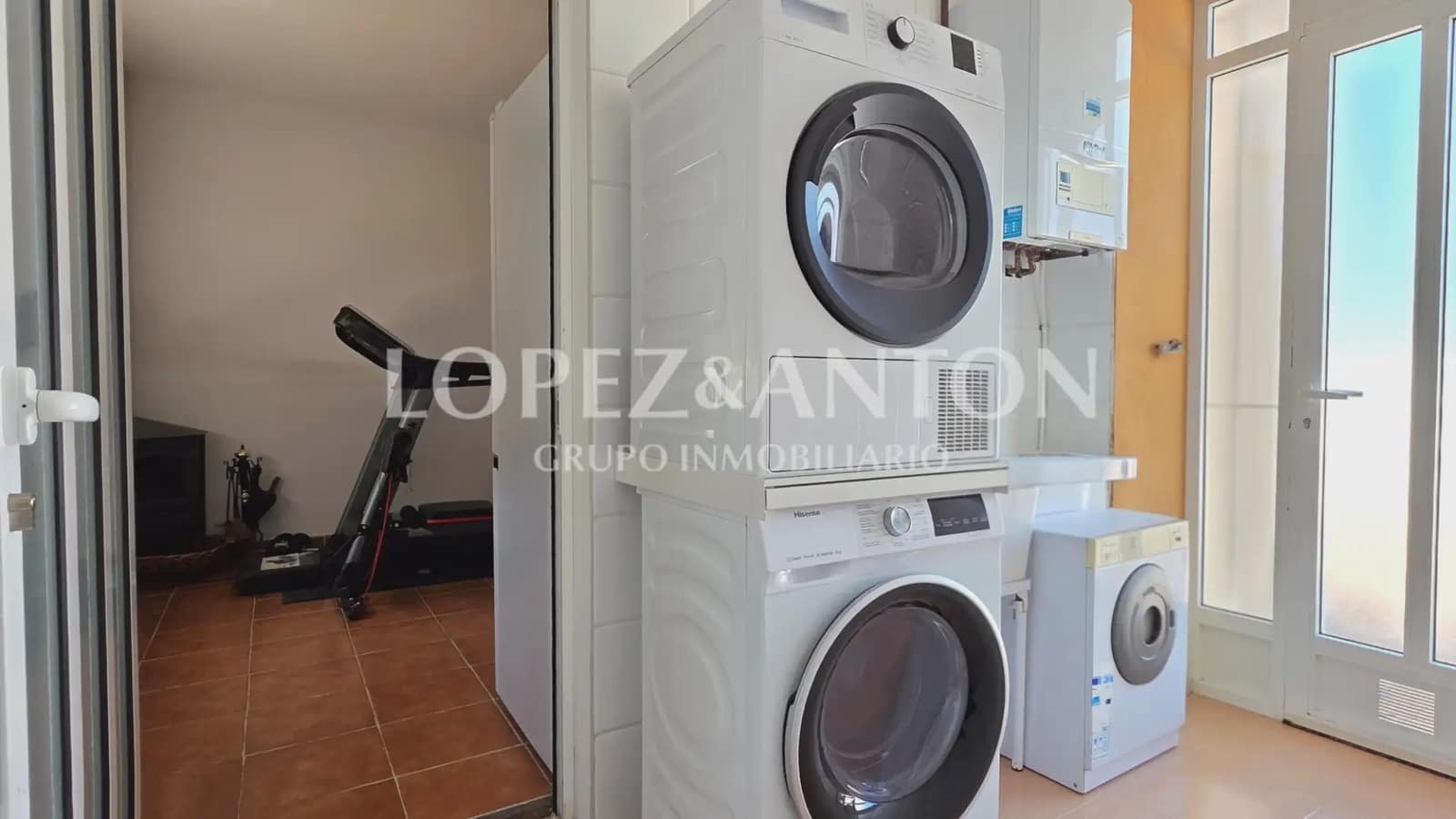 5 sypialnia Dom blizniak na sprzedaż w L'Eliana z basenem garażem - 550 000 € (Ref: 9997842)