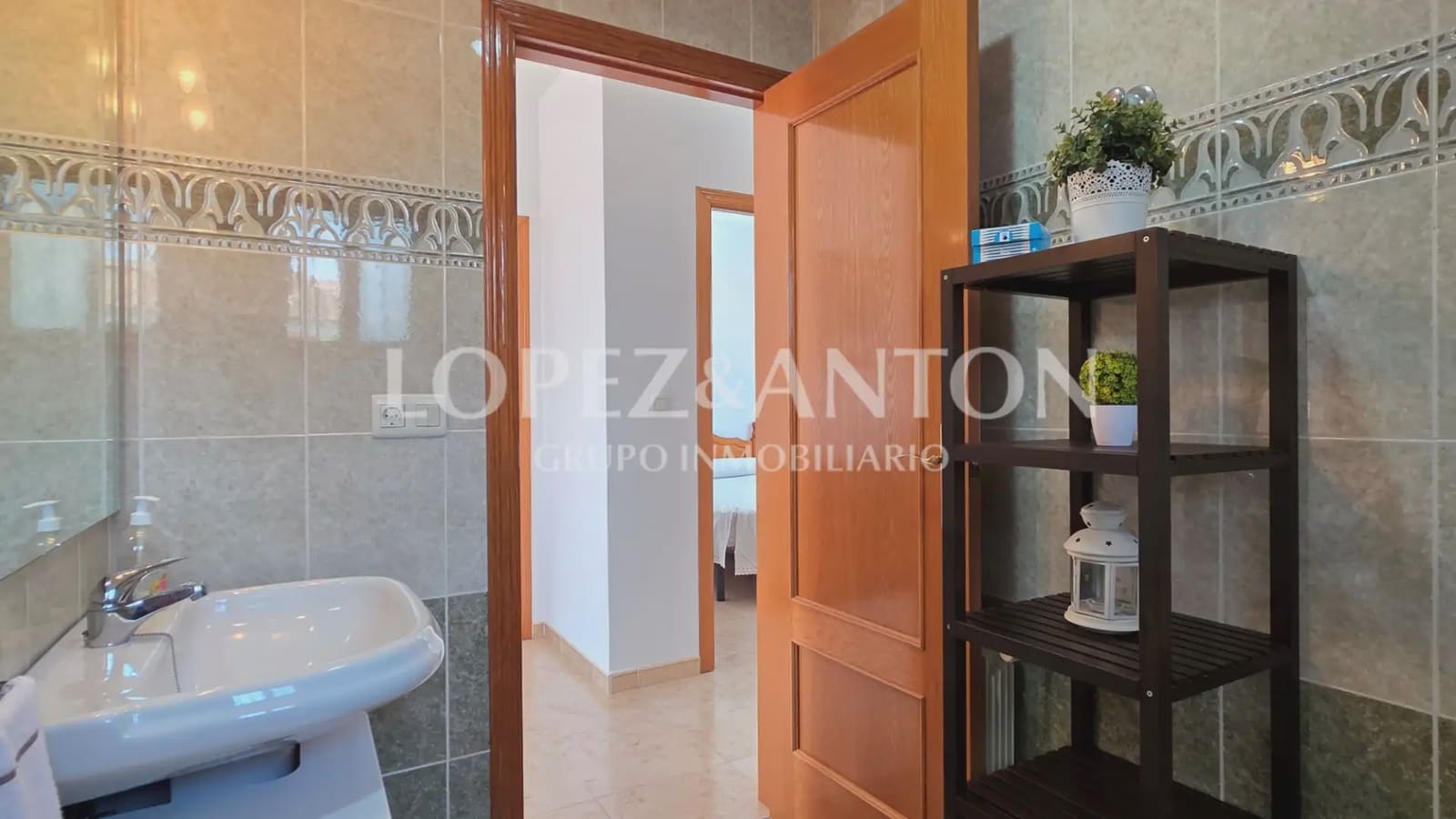 5 sypialnia Dom blizniak na sprzedaż w L'Eliana z basenem garażem - 550 000 € (Ref: 9997842)