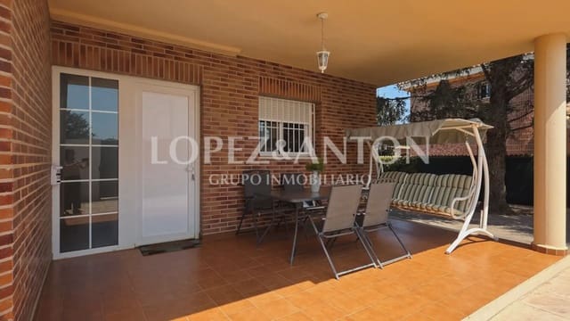 5 sypialnia Dom blizniak na sprzedaż w L'Eliana z basenem garażem - 550 000 € (Ref: 9997842)