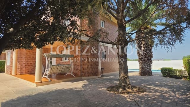 5 sypialnia Dom blizniak na sprzedaż w L'Eliana z basenem garażem - 550 000 € (Ref: 9997842)