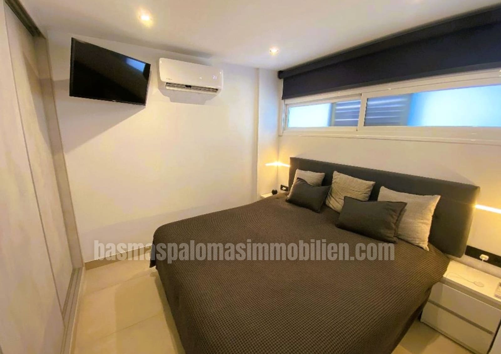 1 slaapkamer Appartement te koop in Playa del Ingles met zwembad - € 340.000 (Ref: 10048136)