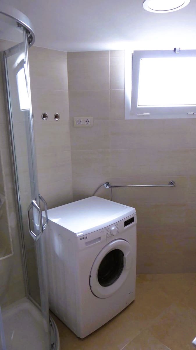 2 slaapkamer Appartement te koop in Playa del Ingles met zwembad garage - € 330.000 (Ref: 10048138)