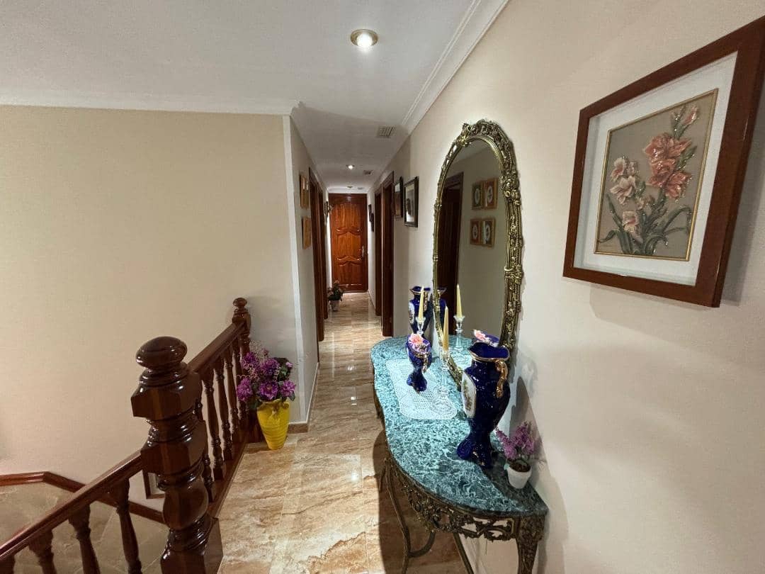 5 Zimmer Villa zu verkaufen in San Bartolome de Tirajana - 750.000 € (Ref: 7783743)