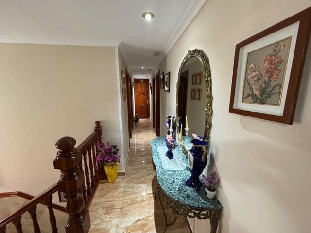 5 Zimmer Villa zu verkaufen in San Bartolomé de Tirajana - 750.000 € (Ref: 7783743)