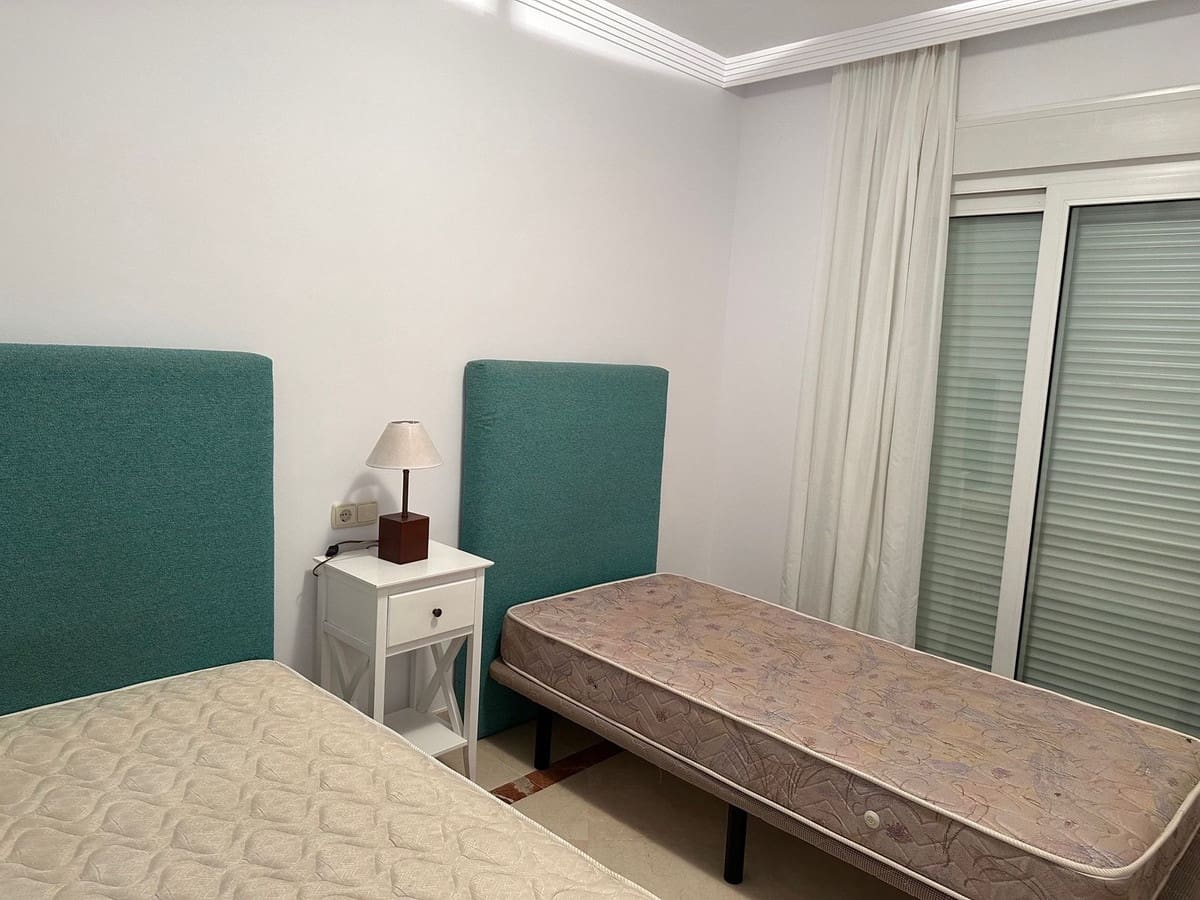 3 soverom Kjedet enebolig til leie i Riviera del Sol - € 2 000 (Ref: 8506157)