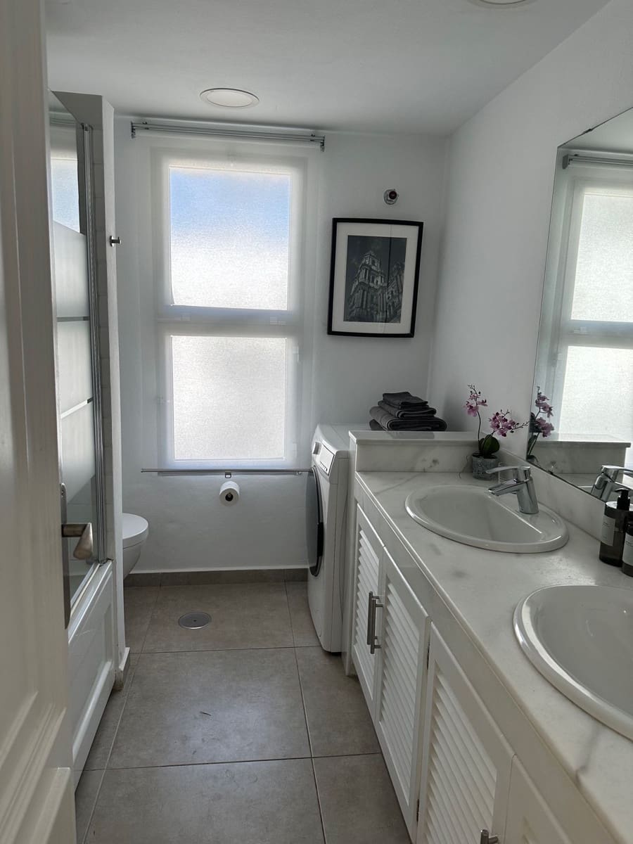 1 soveværelse Studio til leje i Miraflores med swimmingpool - € 950 (Ref: 8506159)