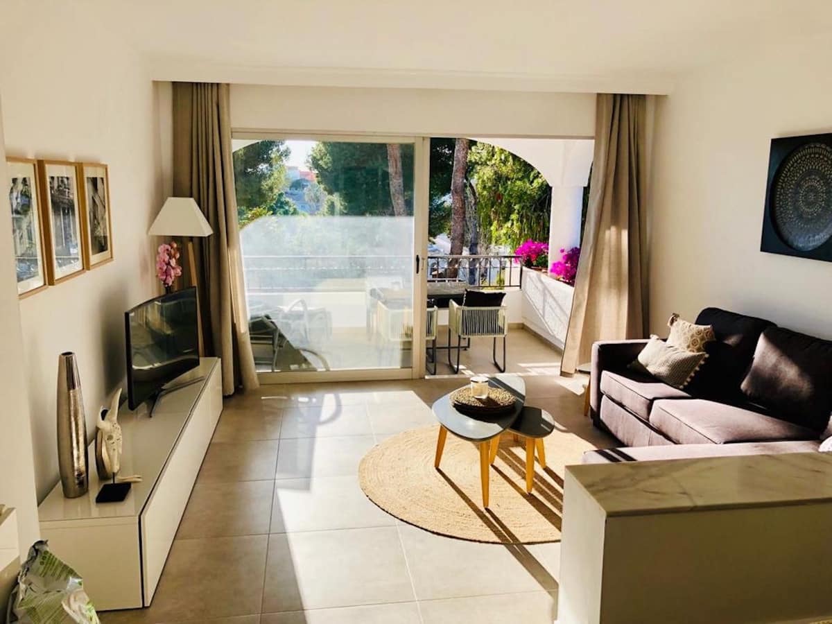 1 soveværelse Studio til leje i Miraflores med swimmingpool - € 950 (Ref: 8506159)