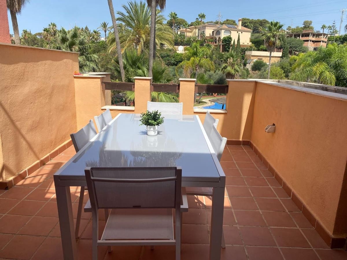 2 slaapkamer Penthouse te huur in La Reserva met zwembad garage - € 1.500 (Ref: 8506162)