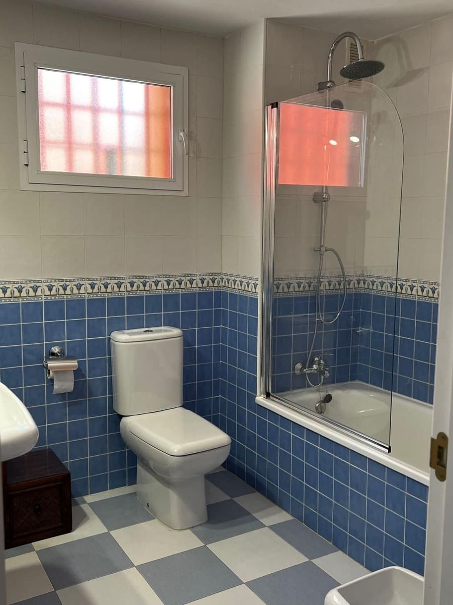 2 slaapkamer Penthouse te huur in La Reserva met zwembad garage - € 1.500 (Ref: 8506162)