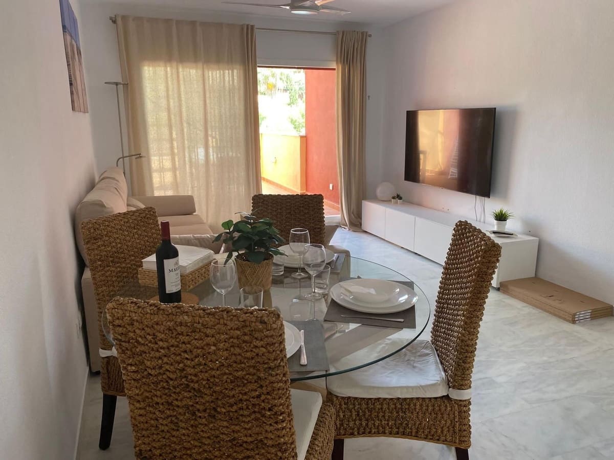 2 slaapkamer Penthouse te huur in La Reserva met zwembad garage - € 1.500 (Ref: 8506162)