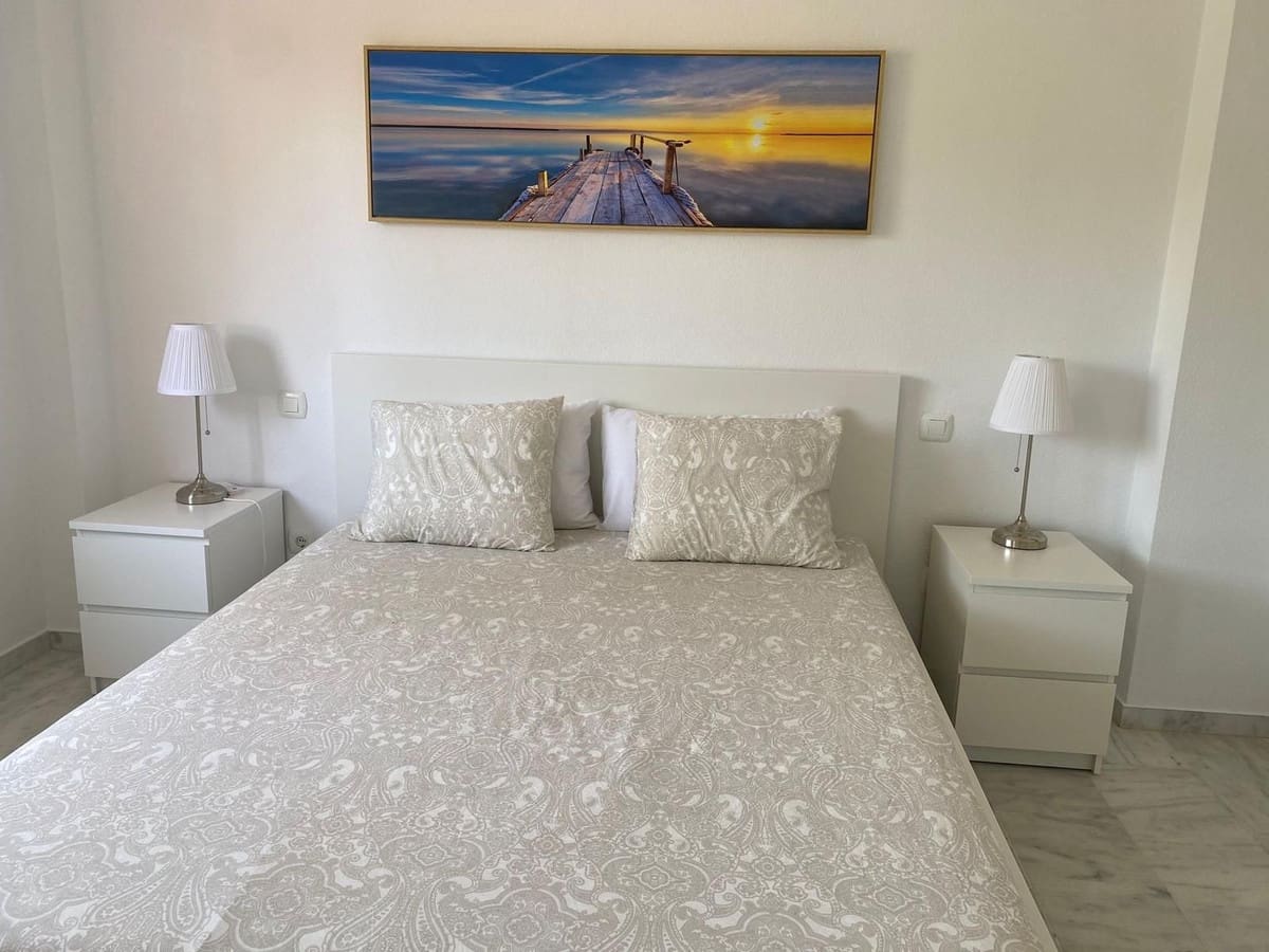 2 slaapkamer Penthouse te huur in La Reserva met zwembad garage - € 1.500 (Ref: 8506162)