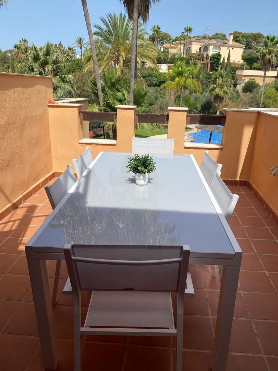 2 slaapkamer Penthouse te huur in La Reserva met zwembad garage - € 1.500 (Ref: 8506162)