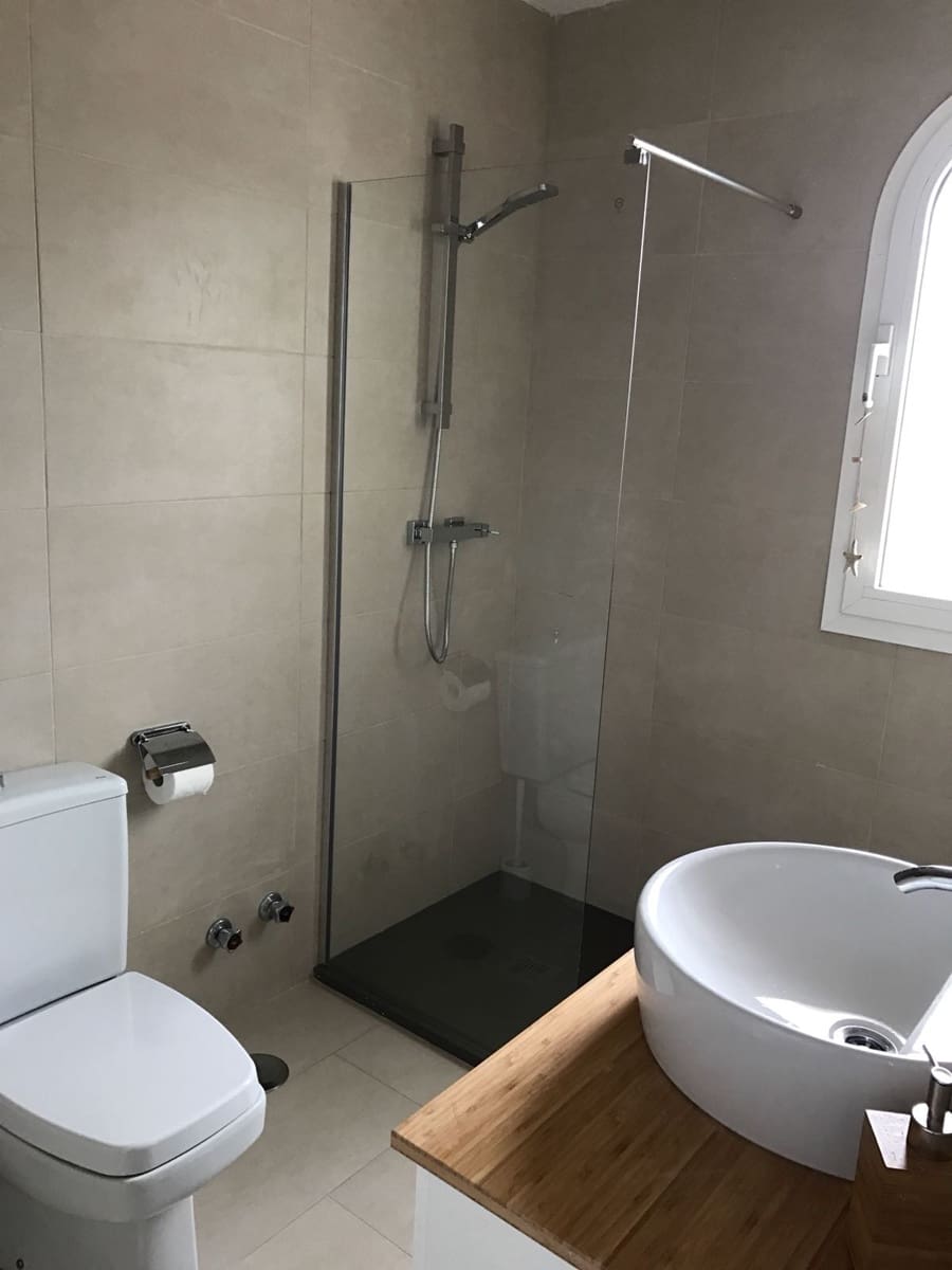 2 soveværelse Byhus til leje i Calypso med swimmingpool - € 1.300 (Ref: 8506168)