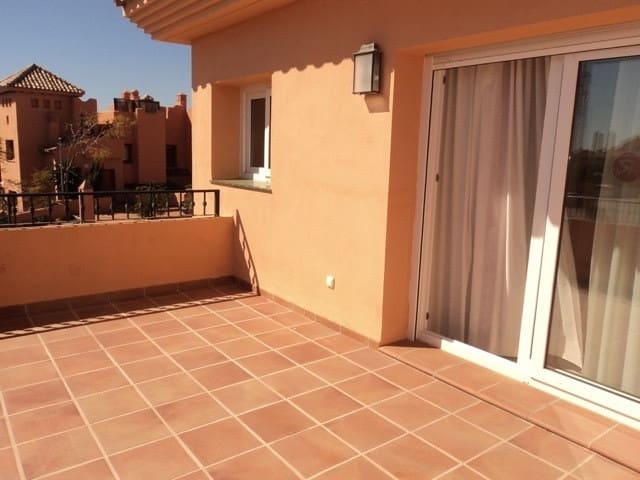 3 makuuhuone Paritalo vuokrattavana paikassa Riviera del Sol mukana uima-altaan 
autotalli - 2 000 € (Ref: 8506298)