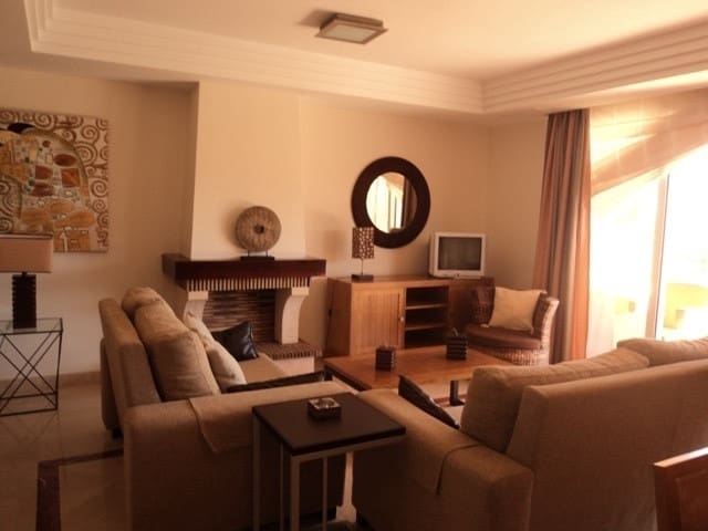 3 makuuhuone Paritalo vuokrattavana paikassa Riviera del Sol mukana uima-altaan 
autotalli - 2 000 € (Ref: 8506298)