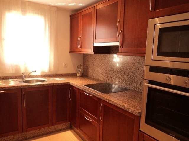 3 makuuhuone Paritalo vuokrattavana paikassa Riviera del Sol mukana uima-altaan 
autotalli - 2 000 € (Ref: 8506298)