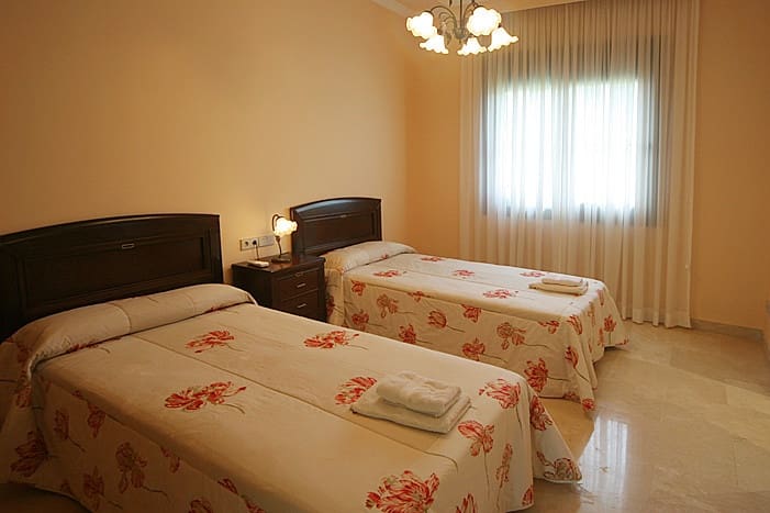 Chalet de 4 habitaciones en Mijas Golf en venta con piscina garaje - 1.500.000 € (Ref: 8528231)