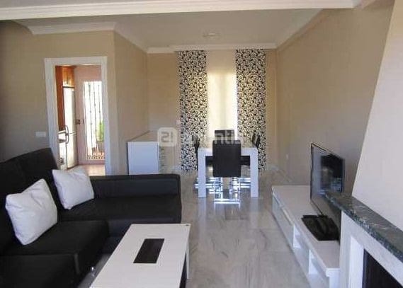 3 sypialnia Dom do wynajęcia w Calahonda, Mijas z basenem garażem - 2 000 € (Ref: 8528518)