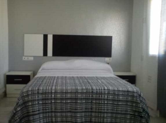 3 bedroom Townhouse for rent in Calahonda with pool garage - € 2,000 (Ref: 8528518)