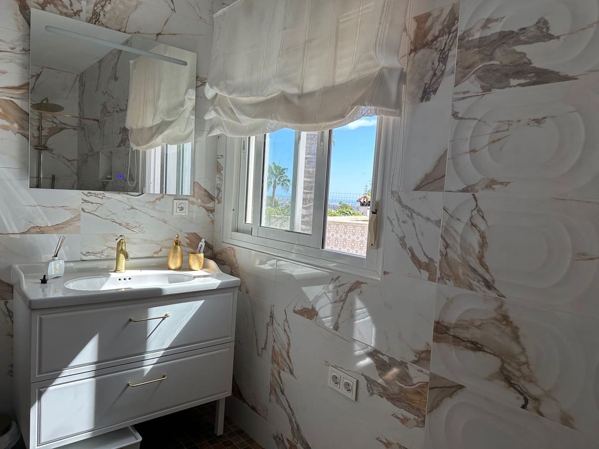 2 sypialnia Willa na sprzedaż w Cerro del Aguila z garażem - 695 000 € (Ref: 8598442)