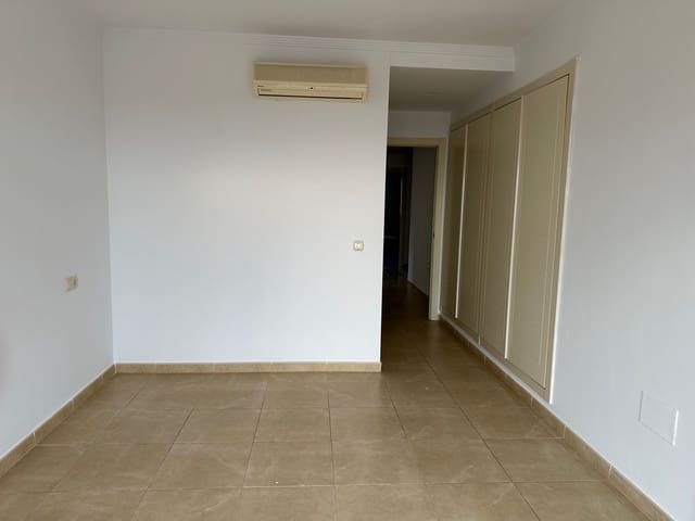 3 makuuhuone Paritalo vuokrattavana paikassa Riviera del Sol, Mijas mukana uima-altaan 
autotalli - 2 000 € (Ref: 8751764)