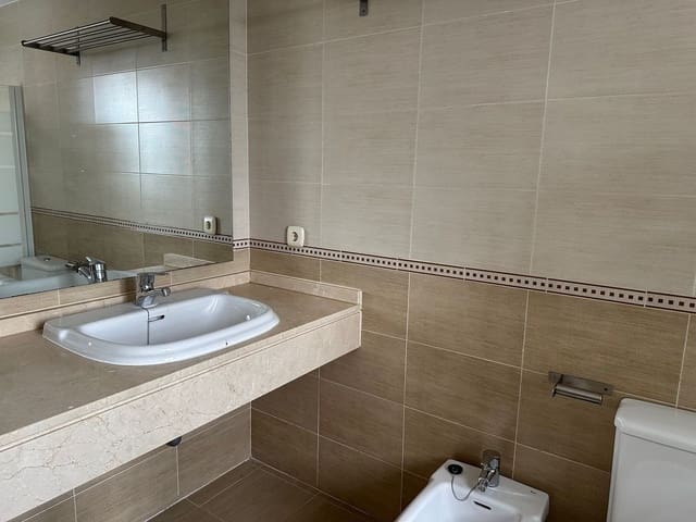 3 makuuhuone Paritalo vuokrattavana paikassa Riviera del Sol, Mijas mukana uima-altaan 
autotalli - 2 000 € (Ref: 8751764)