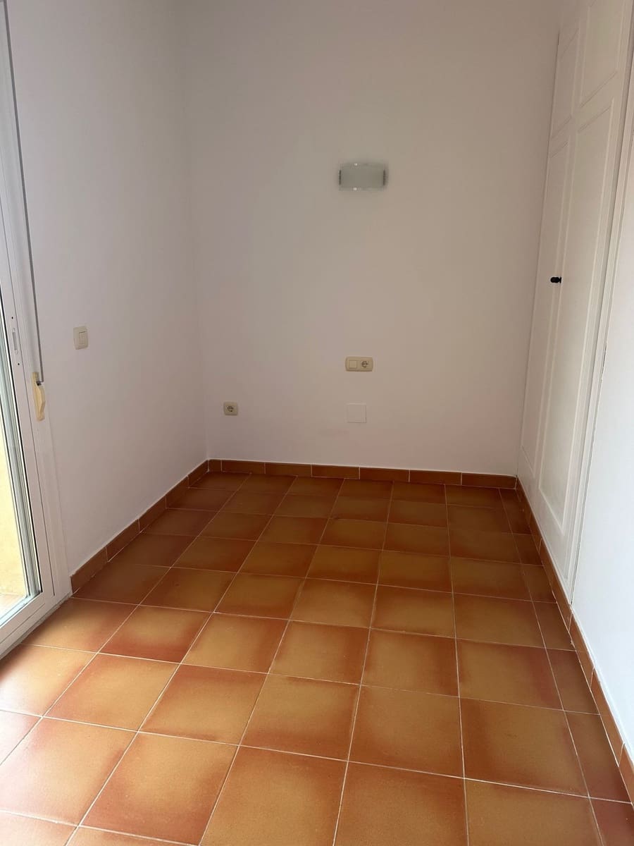 Maison de Ville de 3 chambres à louer à Riviera del Sol avec piscine garage - 2 000 € (Ref: 8947651)