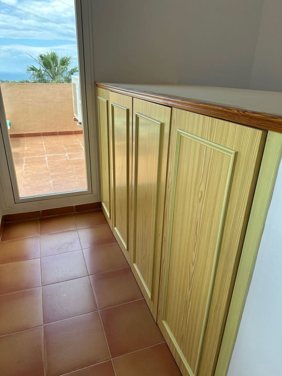Maison de Ville de 3 chambres à louer à Riviera del Sol avec piscine garage - 2 000 € (Ref: 8947651)