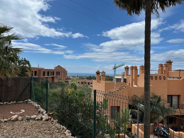 3 sypialnia Dom do wynajęcia w Riviera del Sol, Mijas z basenem garażem - 2 000 € (Ref: 8947651)