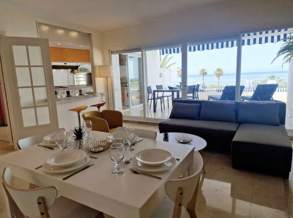 2 slaapkamer Appartement te huur in Marbella met zwembad garage - € 2.000 (Ref: 9228012)