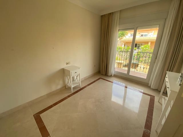 3 camera da letto Villetta Bifamiliare da affittare in Riviera del Sol, Mijas con piscina garage - 2.000 € (Rif: 9397882)