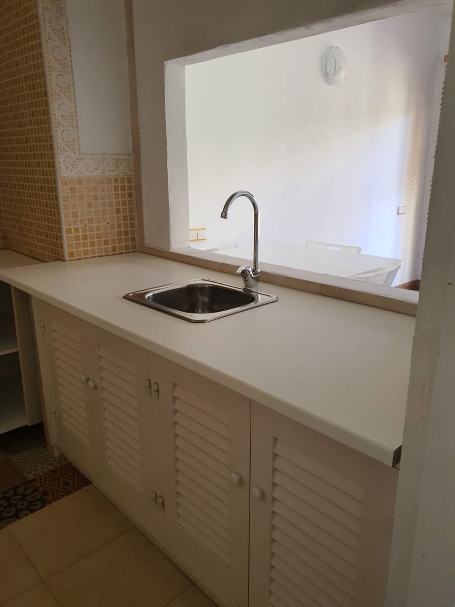 3 bedroom Apartment for sale in Calahonda with pool - € 419,500 (Ref: 9496473)