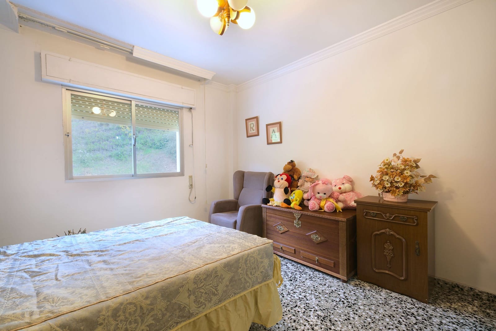 4 sypialnia Dom na sprzedaż w Velez-Malaga z garażem - 210 000 € (Ref: 8223366)