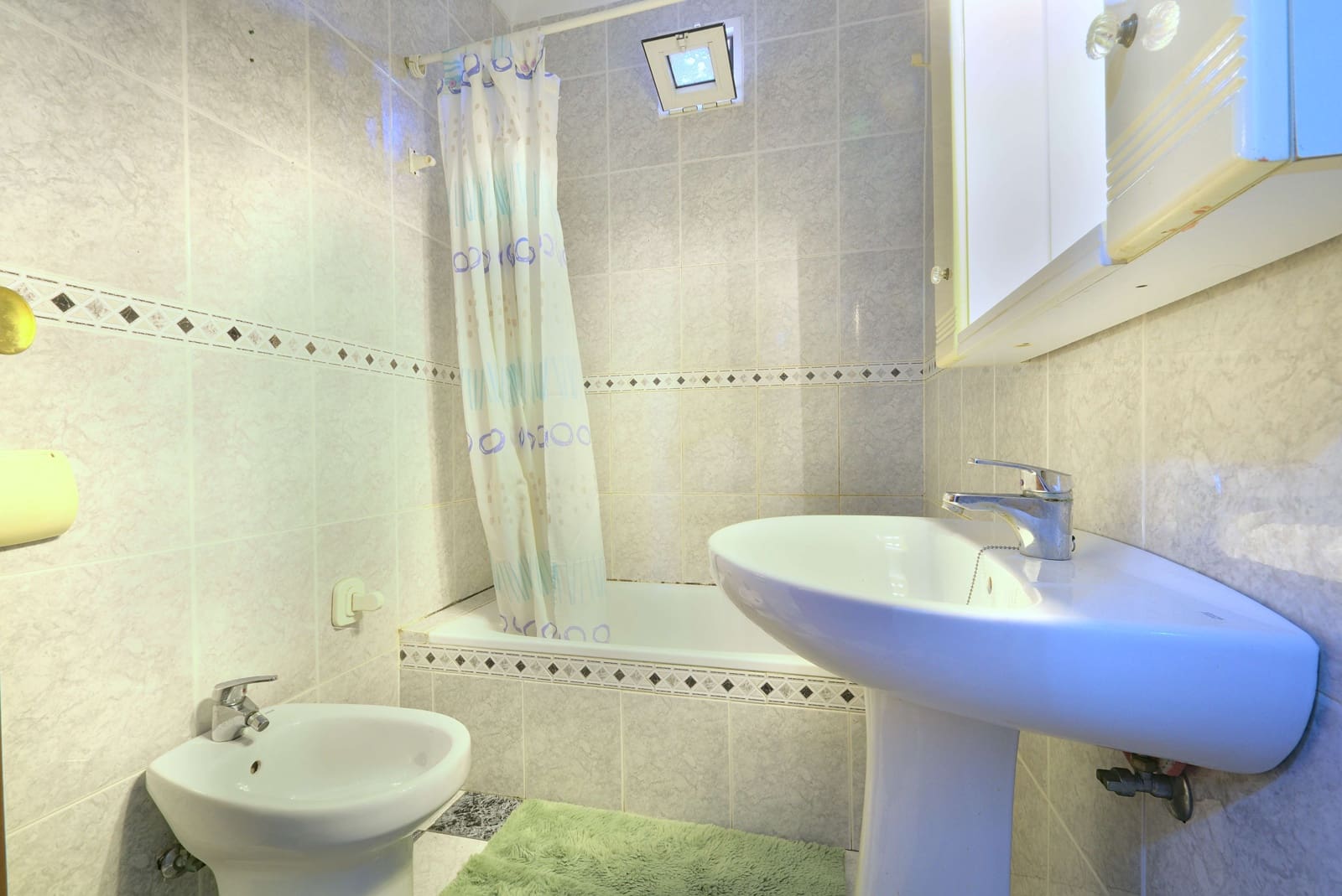 4 sypialnia Dom na sprzedaż w Velez-Malaga z garażem - 210 000 € (Ref: 8223366)