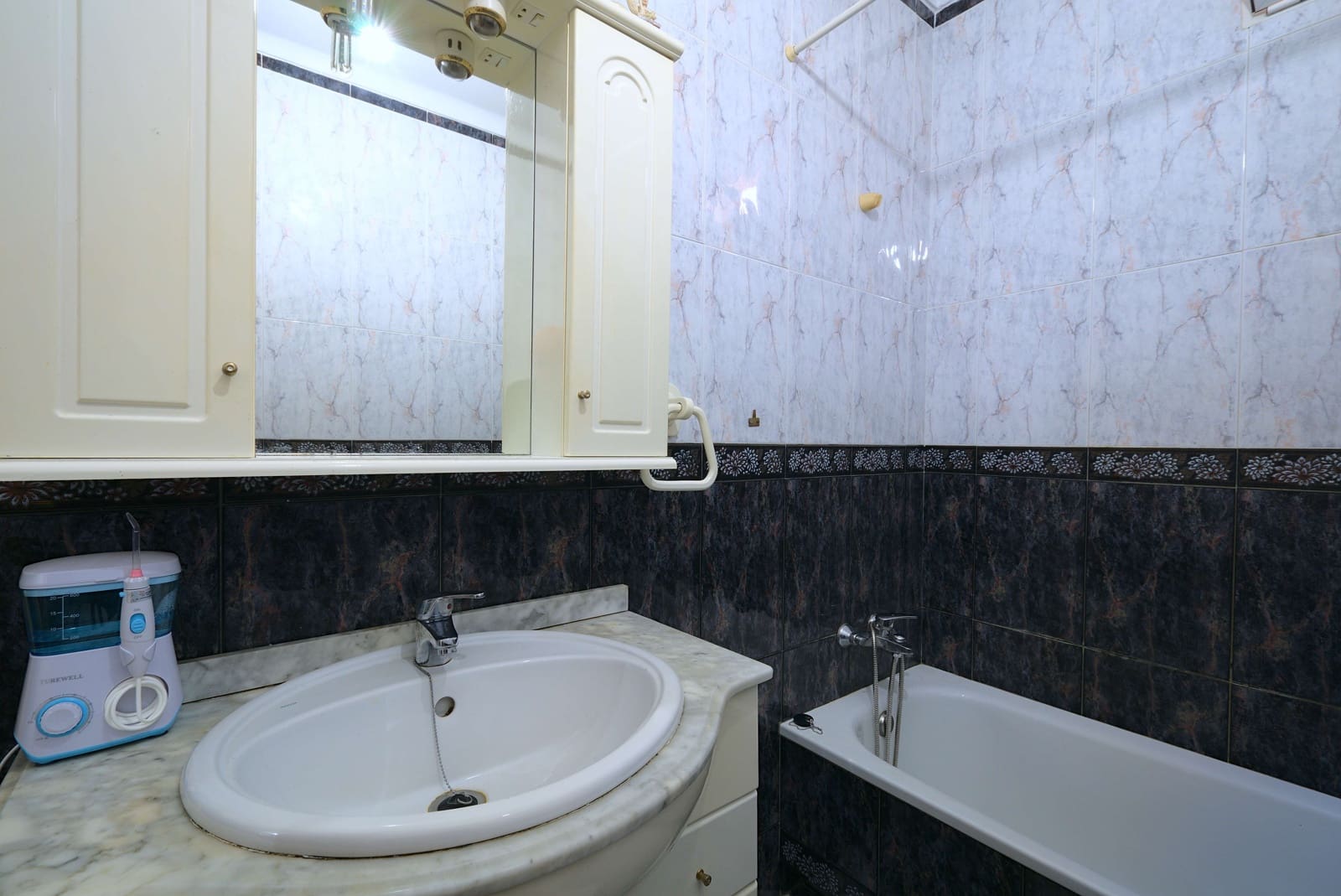 4 sypialnia Dom na sprzedaż w Velez-Malaga z garażem - 210 000 € (Ref: 8223366)