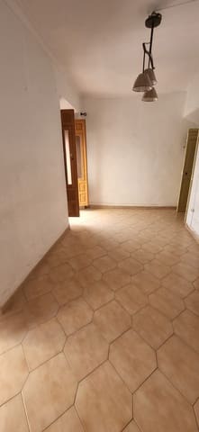 9 bedroom Guesthouse/B & B for sale in Cómpeta - € 210,000 (Ref: 8487887)