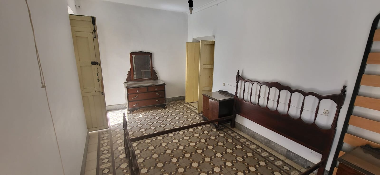 9 soverom Gjestgiveri/B&B til salgs i Competa - € 210 000 (Ref: 8487887)