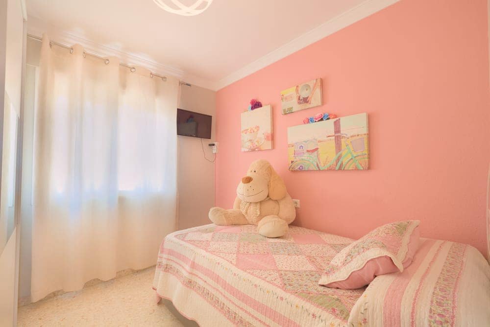 3 sypialnia Dom blizniak na sprzedaż w Velez-Malaga z basenem garażem - 410 000 € (Ref: 8489357)