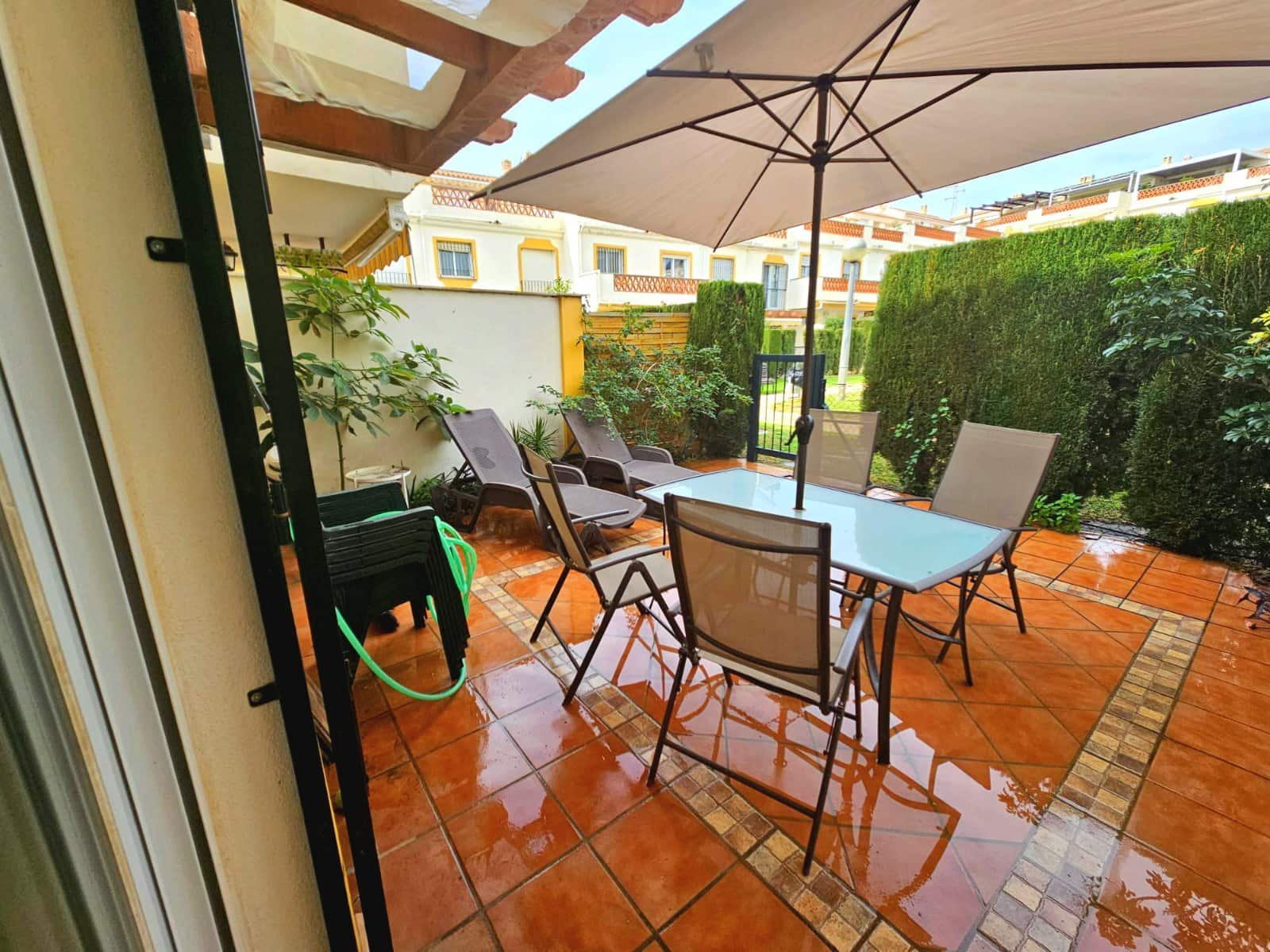 3 soveværelse Rækkehus til salg i Rincon de la Victoria med swimmingpool garage - € 583.500 (Ref: 8980020)