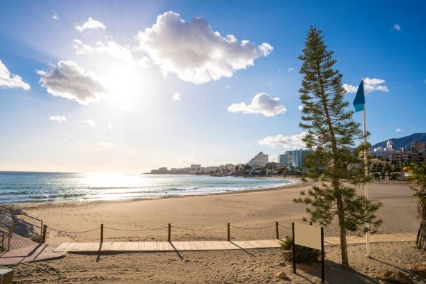 3 soverom Penthouse til salgs i Benalmadena med svømmebasseng garasje - € 1 148 000 (Ref: 9009875)