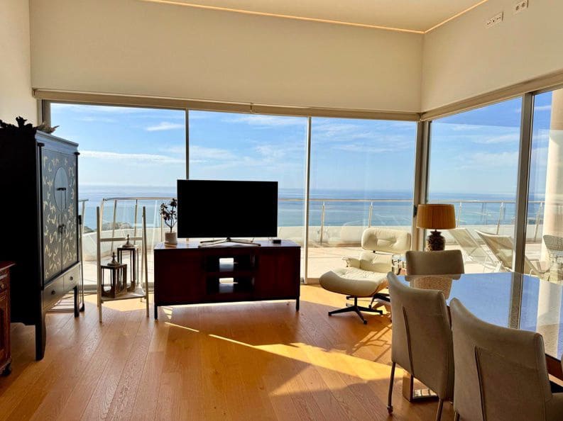3 soverom Penthouse til salgs i Benalmadena med svømmebasseng garasje - € 1 148 000 (Ref: 9009875)
