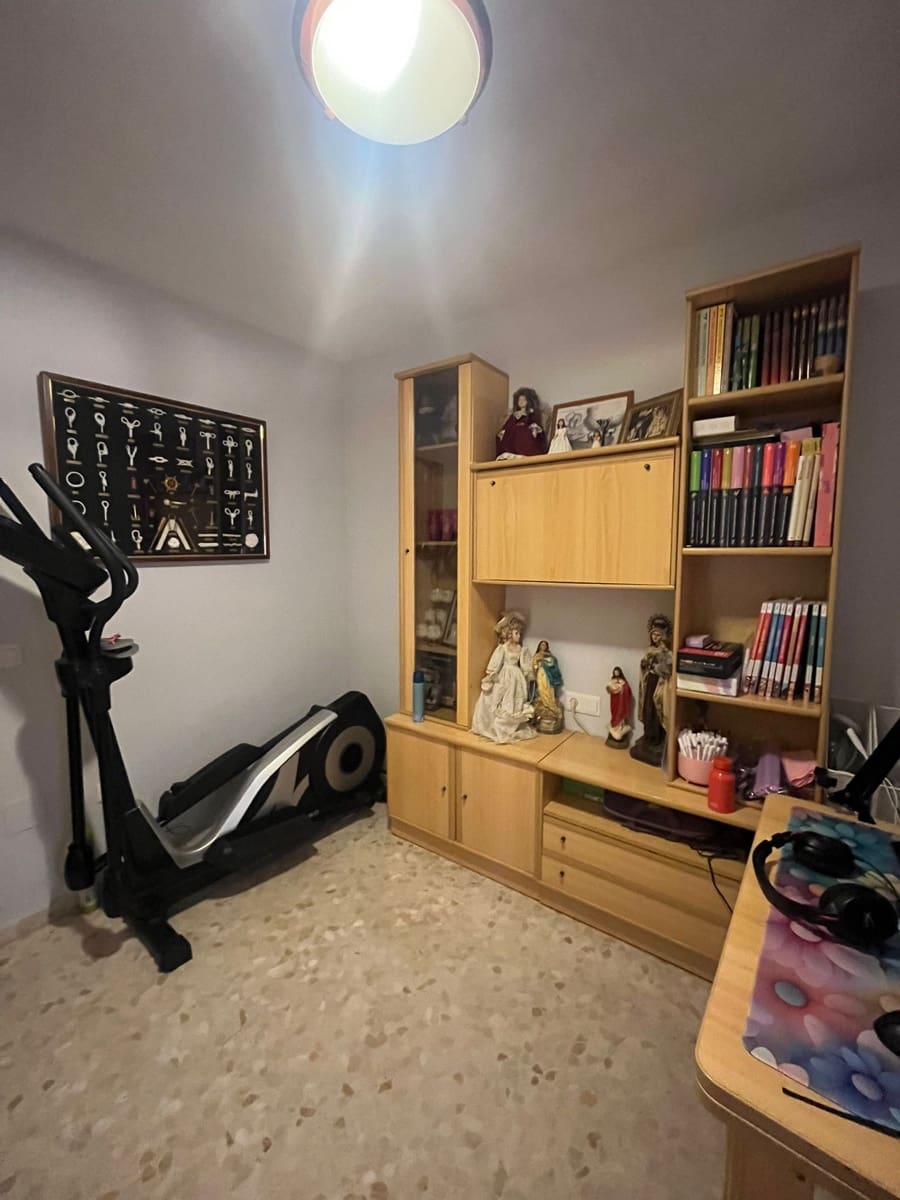 3 soveværelse Lejlighed til salg i Velez-Malaga med swimmingpool garage - € 298.000 (Ref: 9049608)